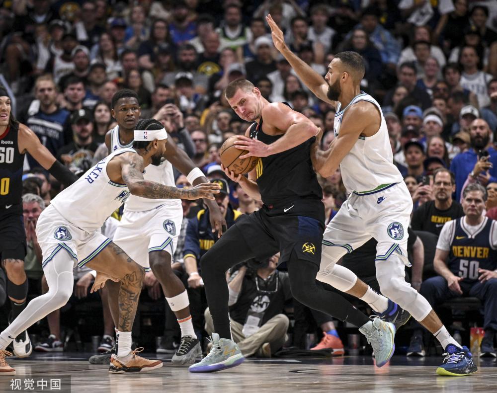 闪亮新星的 闪亮新星的